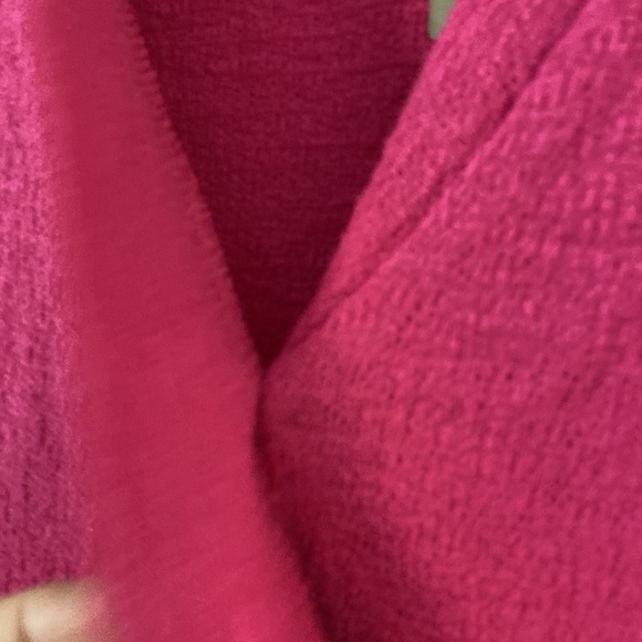 J.Crew Shirt size XS brand new with tags color pink length 22” bust 34” - Picture 5 of 12